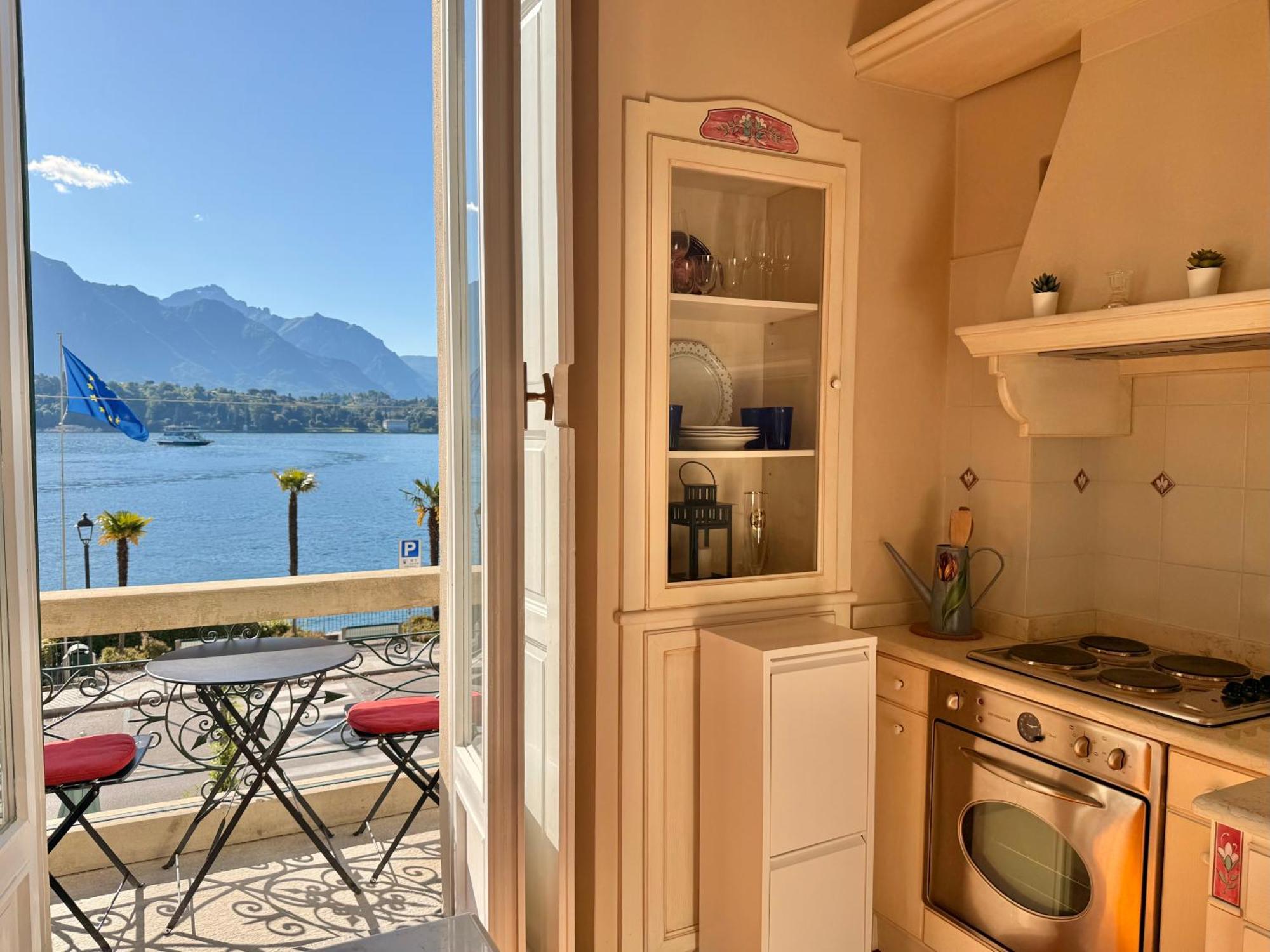 Belle Ile Lake View Suite Cadenabbia Eksteriør bilde